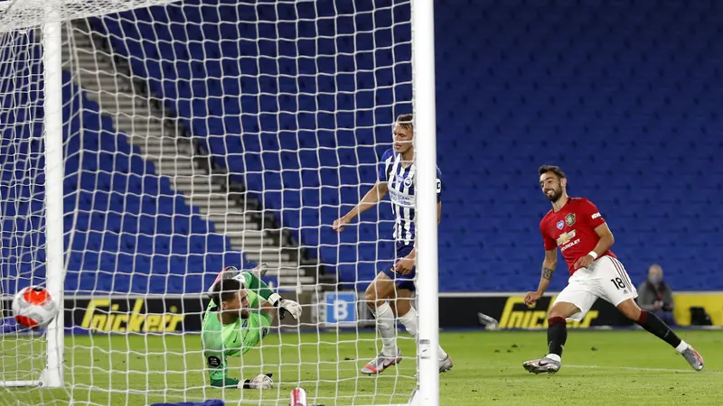 FOTO: MU Hajar Brighton, Bruno Fernandes Cetak 2 Gol