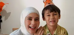 Penampilan Paula Verhoeven saat Rayakan Ulang Tahun ke-6 Putra Pertamanya, Kiano di Sekolah. [@paula_verhoeven]