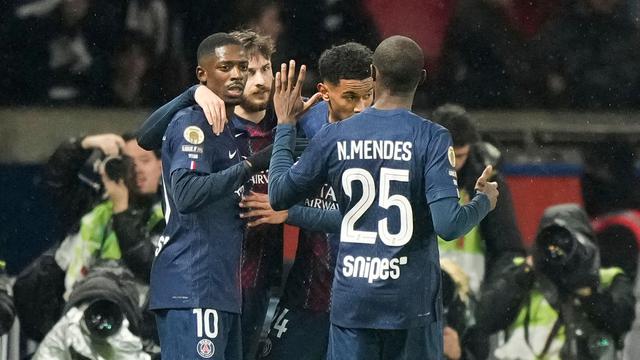 Foto: Calvin Verdonk Kembali Absen, Lille Takluk dari PSG di Liga Prancis