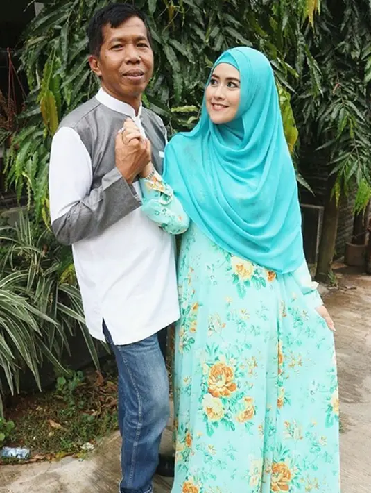 Kiwil dan istri juga istri tidak mempermasalahkan jenis kelamin anaknya kelak. Yang jelas, apapun jenis kelaminnya, keduanya sepakat memberikan nama dengan nuansa islami. (Insatgram/meggykiwil)