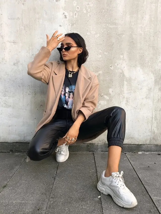 Akun Media Sosial Paling Stylish yang Wajib Diikuti