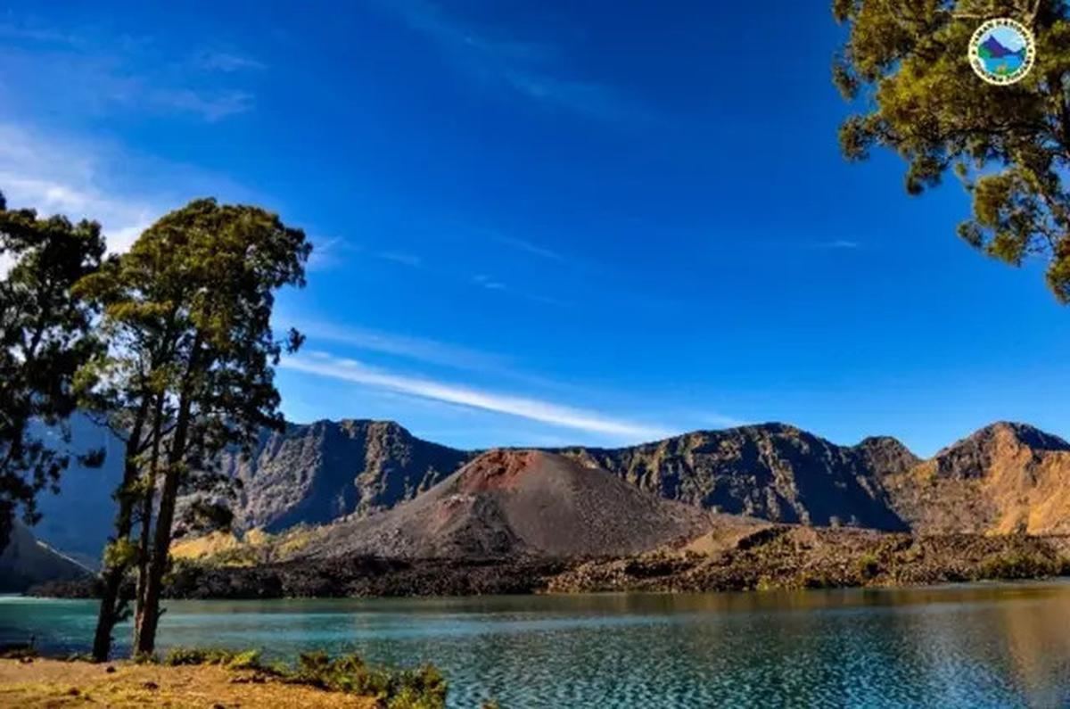 6 Destinasi Wisata Alam yang Menaikkan Harga Tiket Masuk, Bromo sampai Taman Nasional Komodo