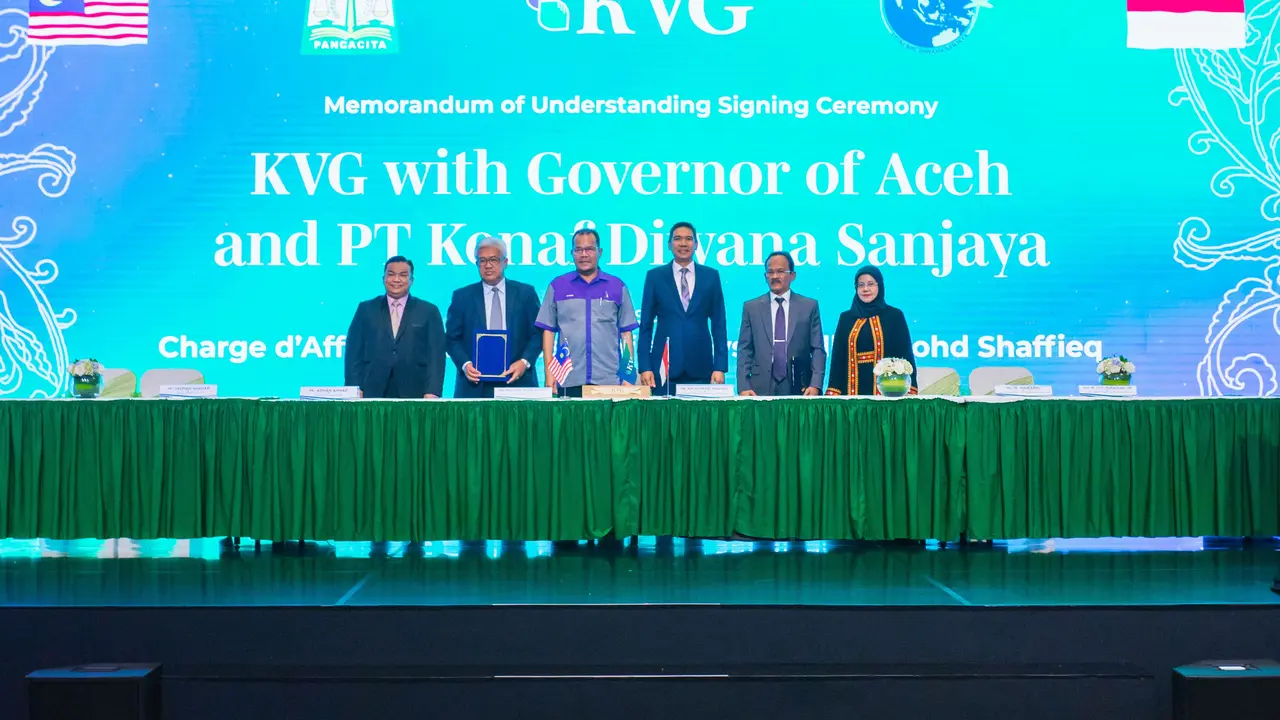 Perusahaan Malaysia Kenaf Venture Global (KVG) menandatangani MoU dengan Pemerintahan Aceh untuk perluasan industri pengembangan benih di Aceh. (Dok KVG)