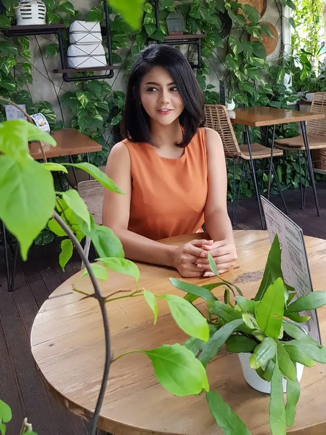 Potret Jenita Janet Tanpa Wig (sumber: instagram/jenitajanet)