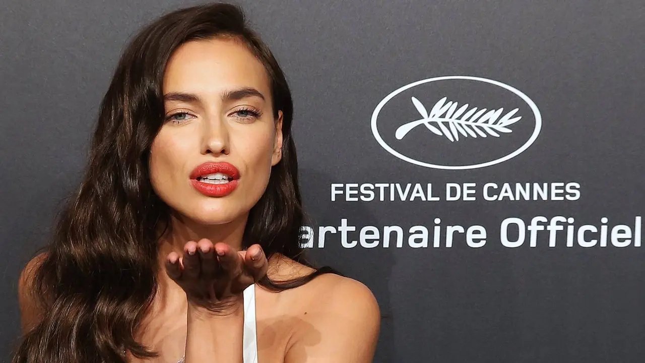 [Bintang] Irina Shayk