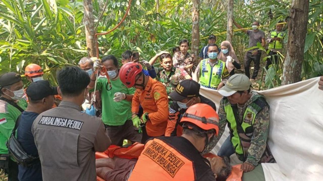 Tim Gabungan Evakuasi Lansia Purbalingga Meninggal di Pohon Kelapa Setinggi 15 Meter