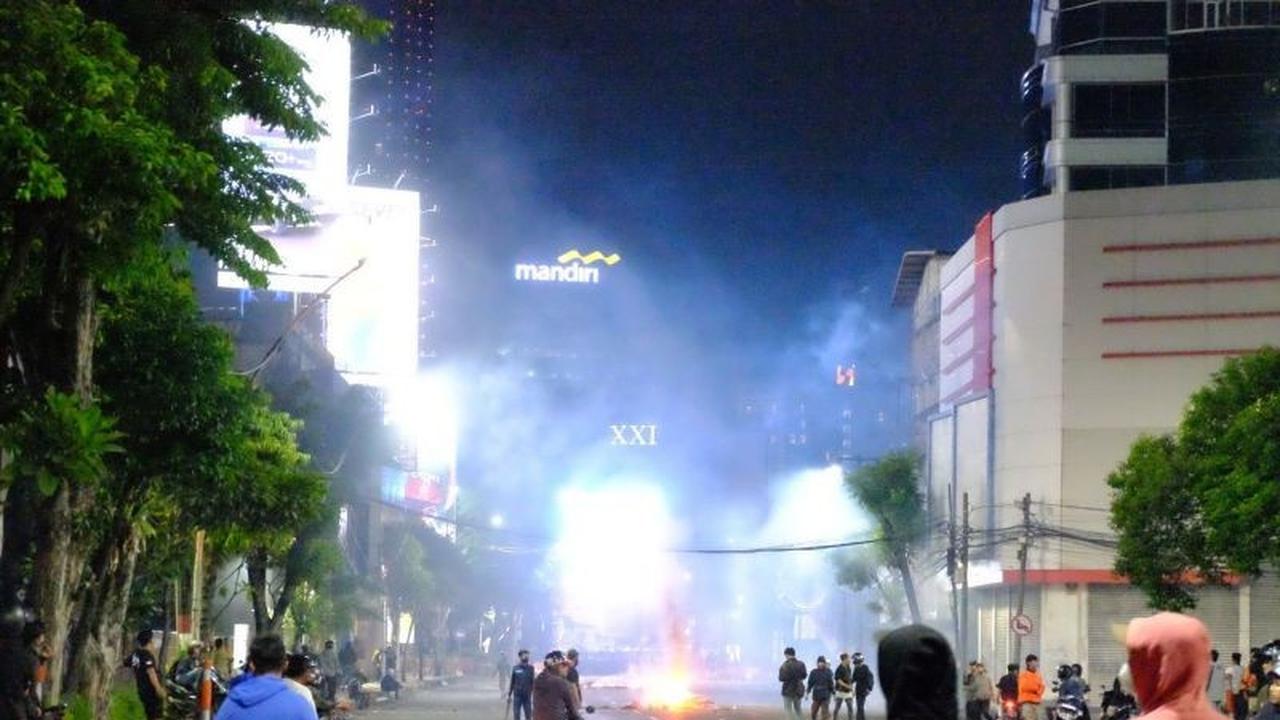 Tunjungan Plaza Surabaya Tutup Lebih Awal: Fakta Unik di Balik Aksi Solidaritas yang Memanas
