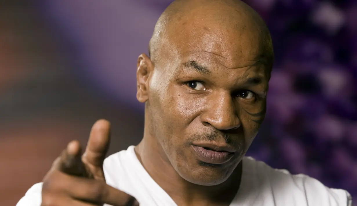 Mike Tyson mendapatkan Hidayah dan menjadi seorang Musli ketika ia berada di penjara. (Daily Post Nigeria)