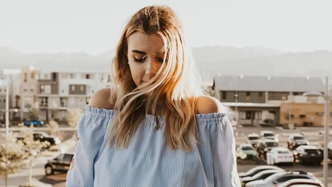 Zodiak diam di luar/copyright Unsplash.com/Becca Tarter