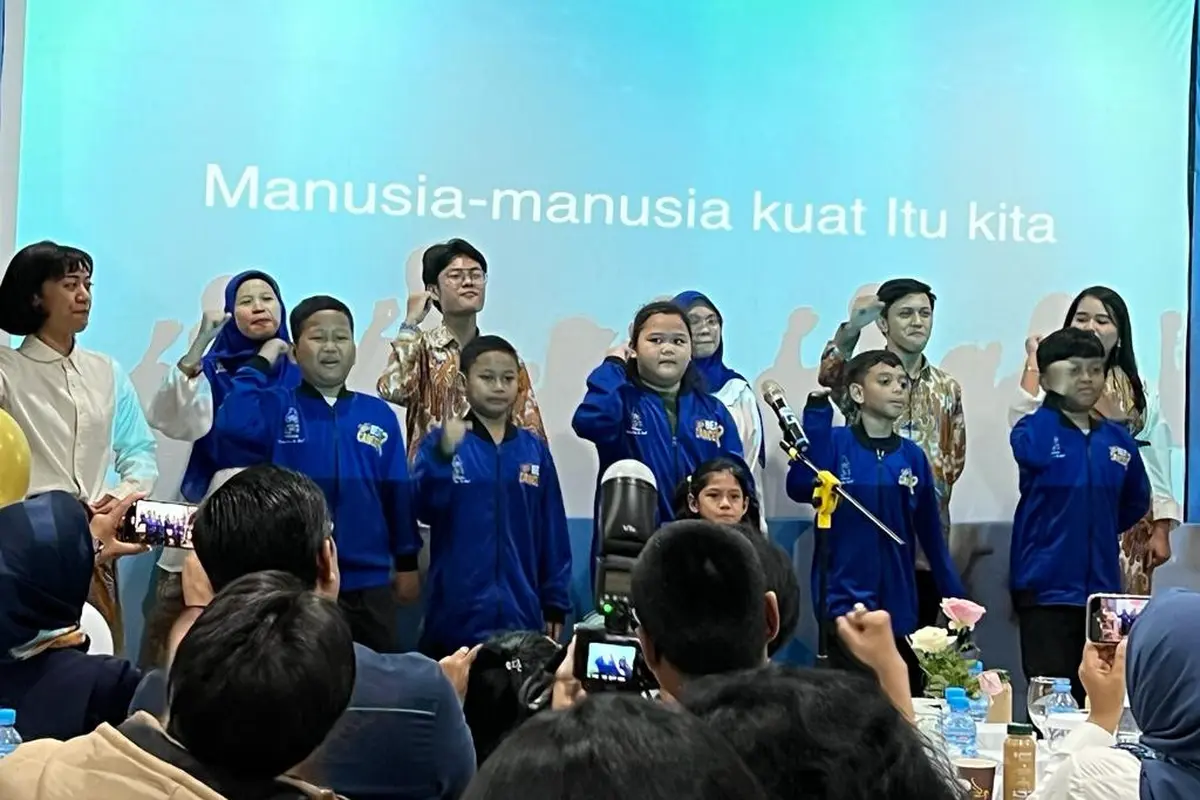 Penampilan Anak-Anak Penyintas Kanker di Peresmian Graha YOAI. Fasilitas Gedung Baru Yayasan Onkologi Anak Indonesia Juga Digunakan Sebagai Pusat Kegiatan Bagi Penyintas Kanker Anak