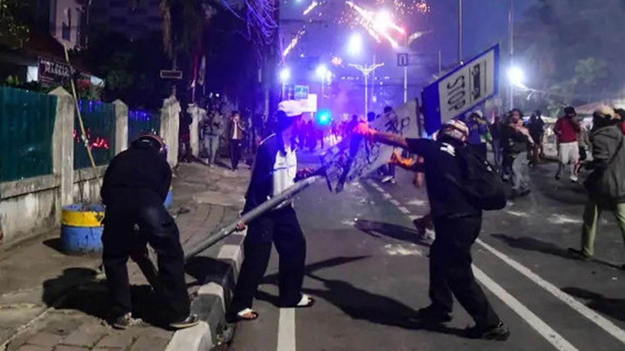 38 Korban Luka Akibat Demo Buruh Depan DPR Dirawat di Rumah Sakit, Biaya Ditanggung Pemprov Jakarta