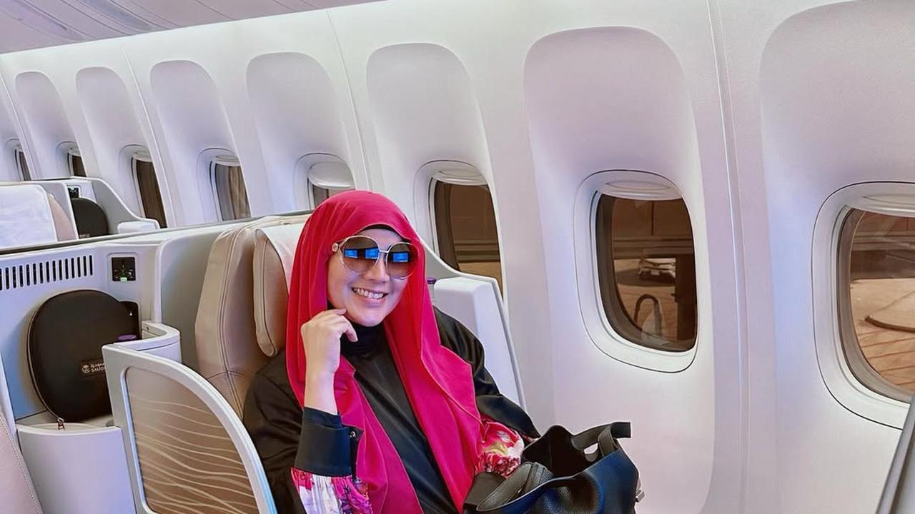 Profil Isa Zega yang Ternyata Dulu Pernah Jadi Manager Lucinta Luna