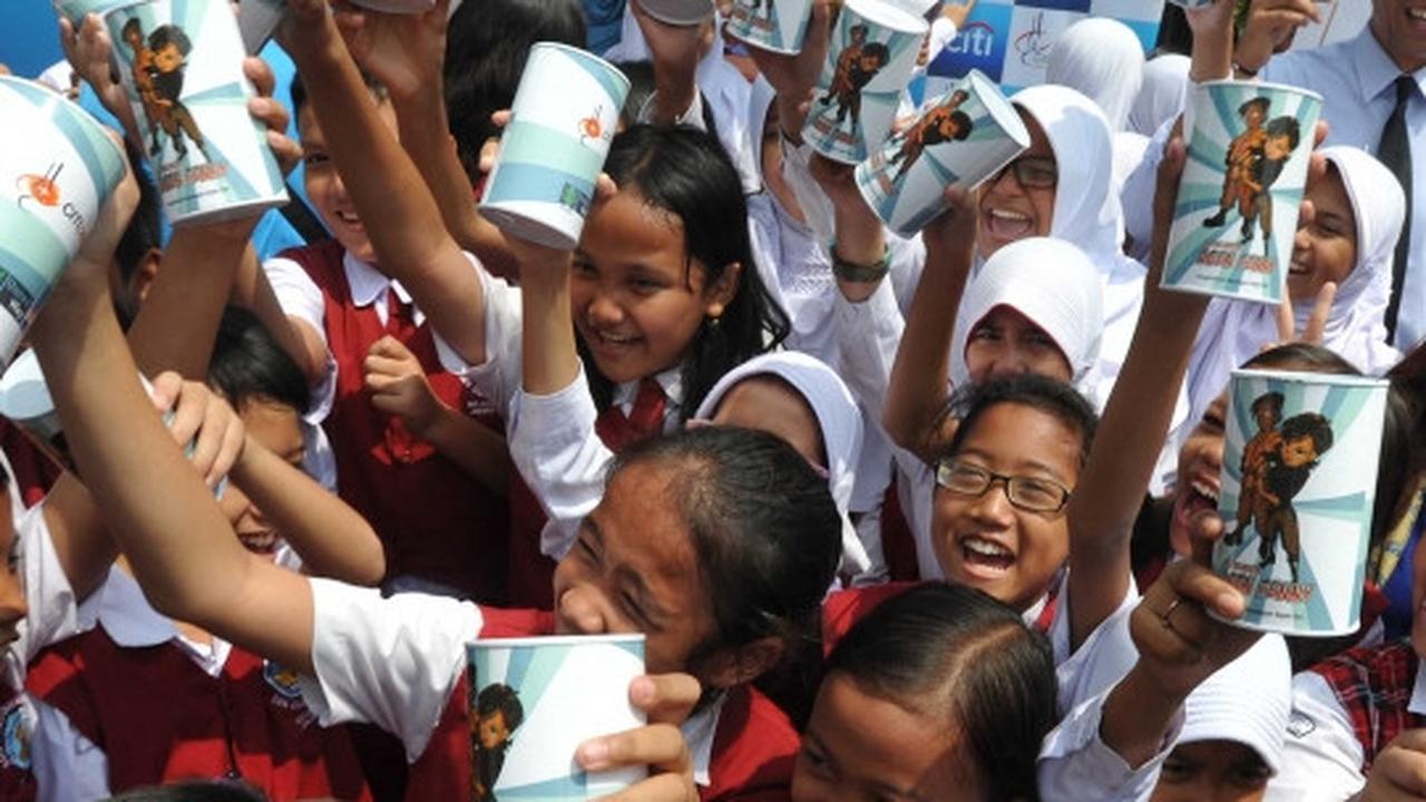 Keceriaan siswa SD belajar mengatur keuangan sejak dini