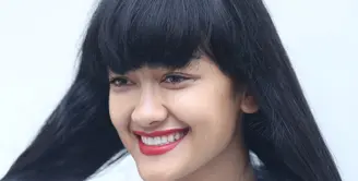 Julia  Perez kini kembali ke tanah air usai pengobatan kanker serviks yang dideritanya. ( Andy Masela/Bintang.com)