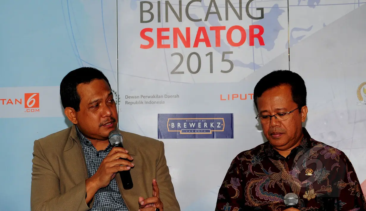 Kepala Bagian Penerangan Umum Mabes Polri Kombes Pol Rikwanto (kiri) dan anggota DPD RI Iqbal Parewangi saat menjadi pembicara acara Bincang Senator 'ISIS dan Upaya Deradikalisme' bersama Liputan6.com, Jakarta, Minggu (22/3). (Liputan6.com/Yoppy Renato)