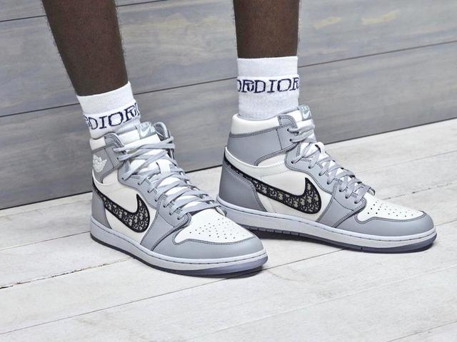 The Air Dior Kolaborasi Dior Dan Nike Dalam Sneakers Cantik Fashion Fimela Com