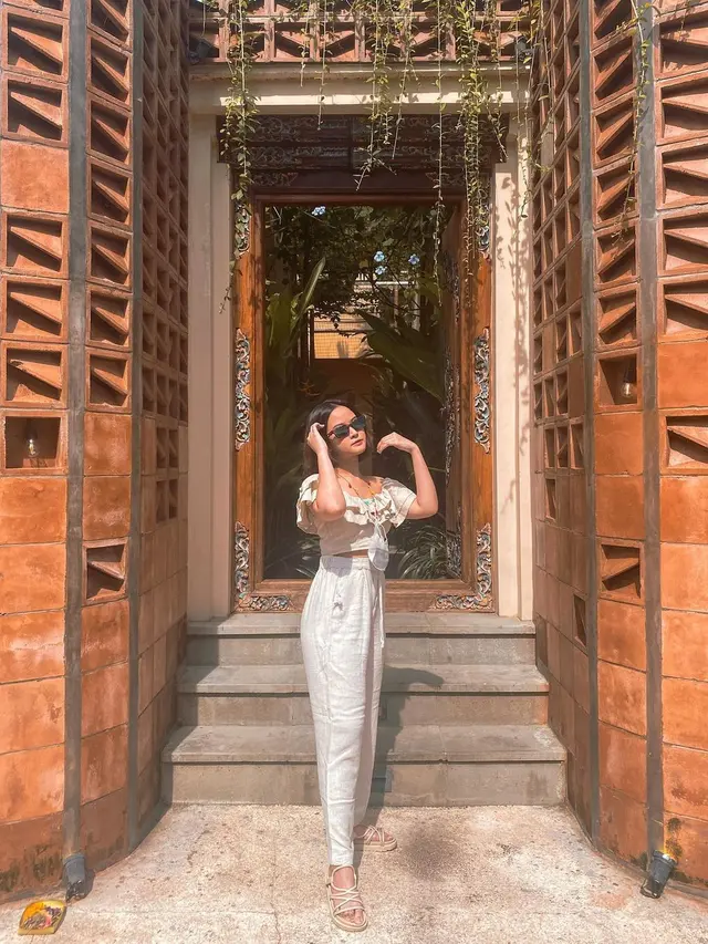 Gaya Gabriella Larasati Dengan Rambut Pendek, Tampil Lebih Fresh. (Sumber: Instagram/gabriellalarasati)