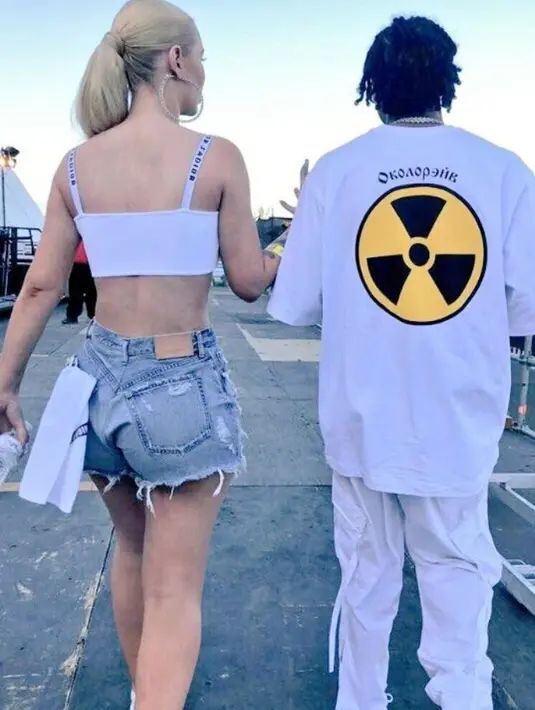 Bahkan Tyga dan Iggy sempat tertangkap di hotel. Meski ternyata hal itu hanya untuk bisnis belaka. (Twitter/IggyToday)