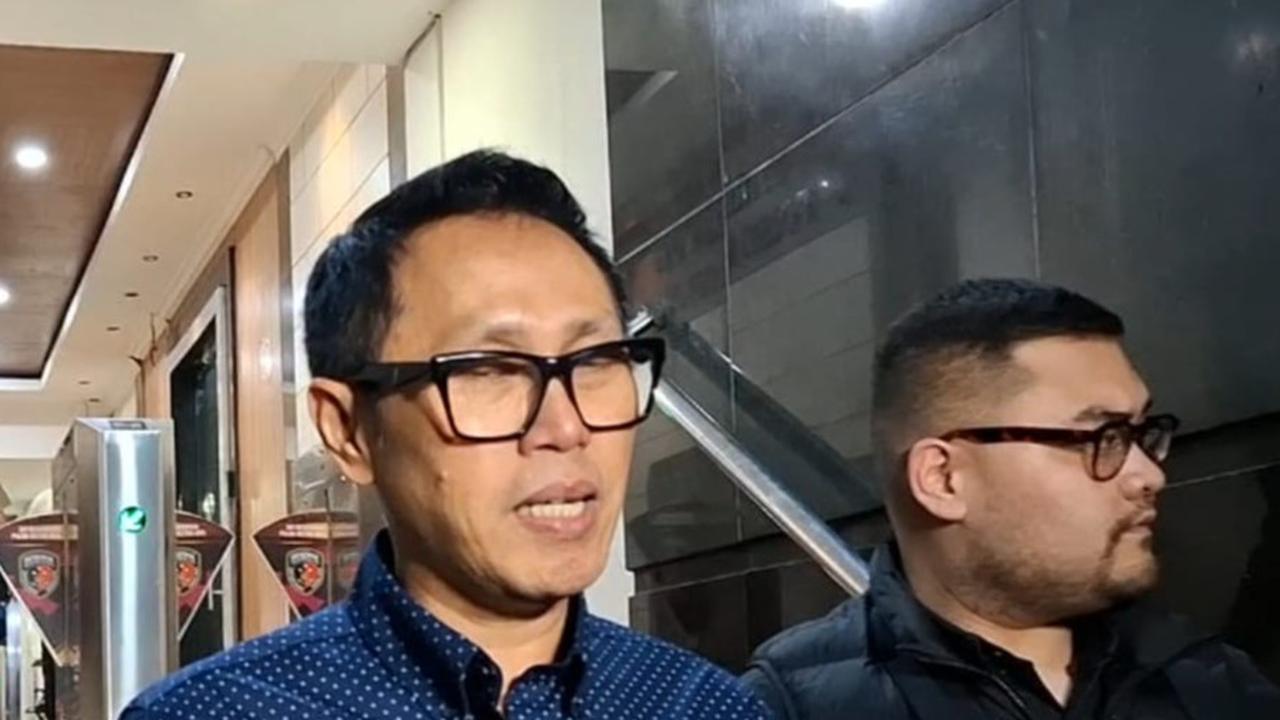 Eko Patrio muncul ke publik