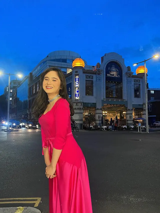 6 Potret Tissa Biani dan Dul Jaelani dalam Acara Henna Night di London