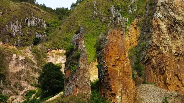 Kayaker Eksplorasi Toba