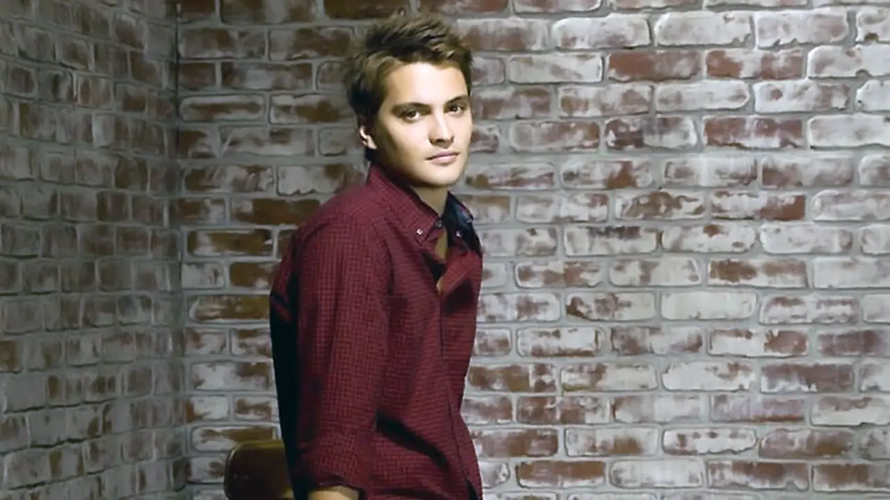 luke-grimes-131028c.jpg