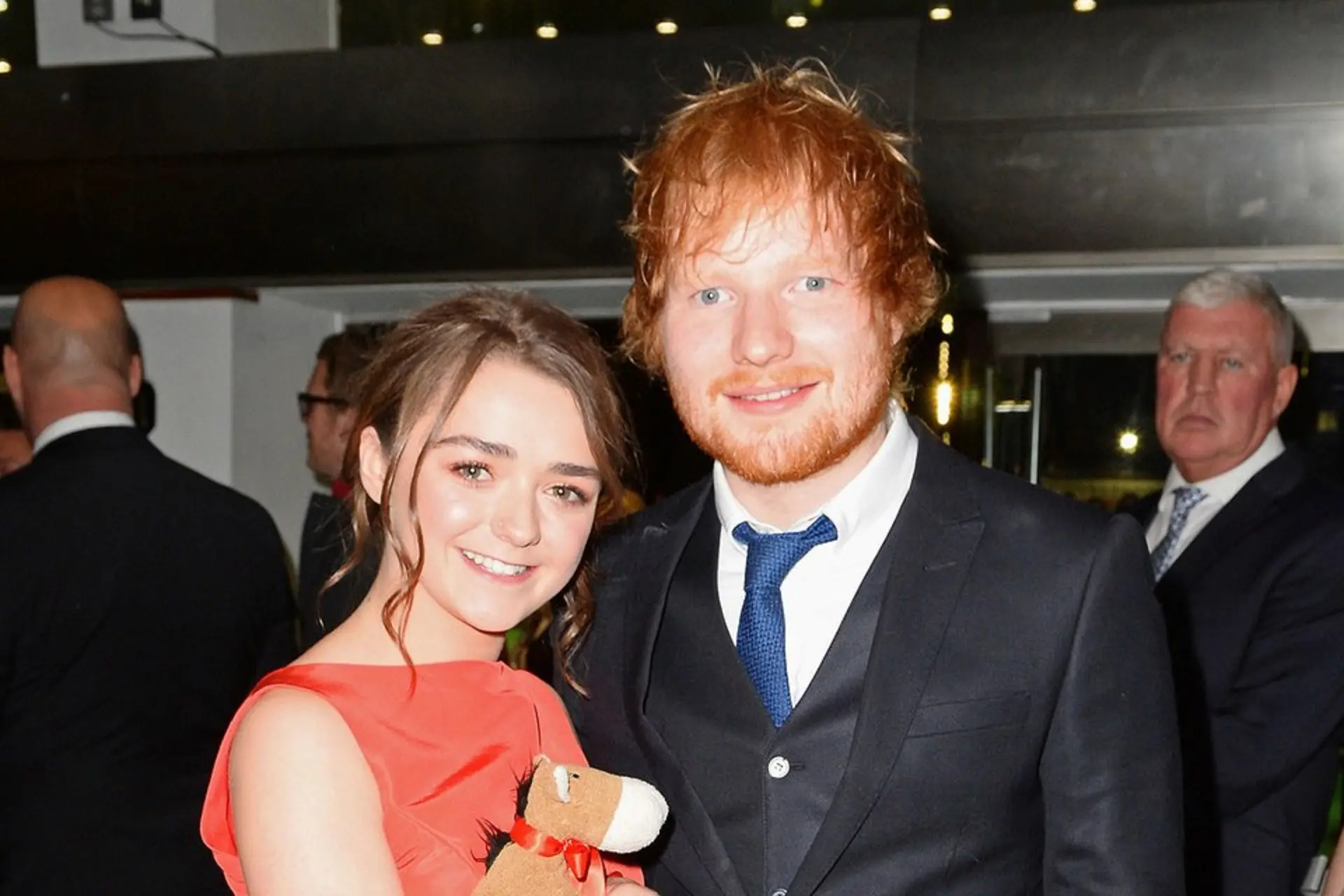 Maisie Williams dan Ed Sheeran (David M. Bennet/Getty Images/Variety)