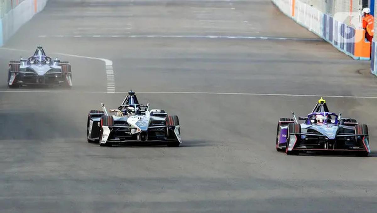 22 Pembalap dari 11 Tim Siap Bertarung di Jakarta E-Prix 2025