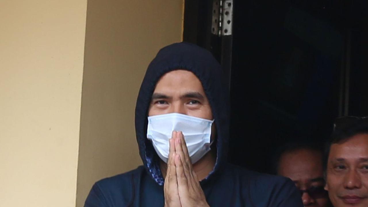 FOTO: Ekspresi Saipul Jamil Dibebaskan Usai Heboh Ditangkap Polisi di Pinggir Jalan