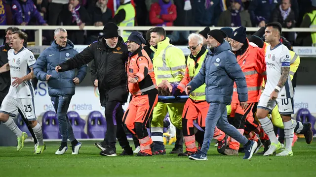 Foto: Kepanikan Pemain Inter Milan dan Fiorentina saat Edoardo Bove Kolaps di Lapangan