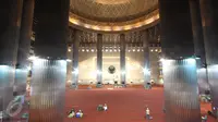 Warga Antusias Sambut Kedatangan Raja Salman di Masjid Istiqlal