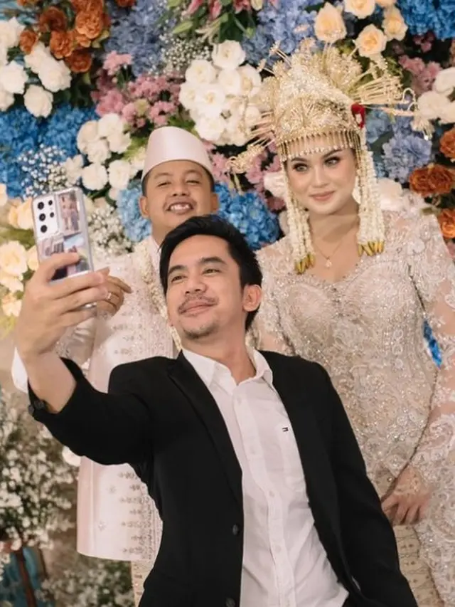 Dustin Tiffany menikah (Instagram/jhonnns24)