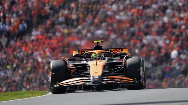 Foto: Lando Norris Curi Kemenangan di Balapan Kandang Max Verstappen, Persaingan Formula 1 Semakin Seru