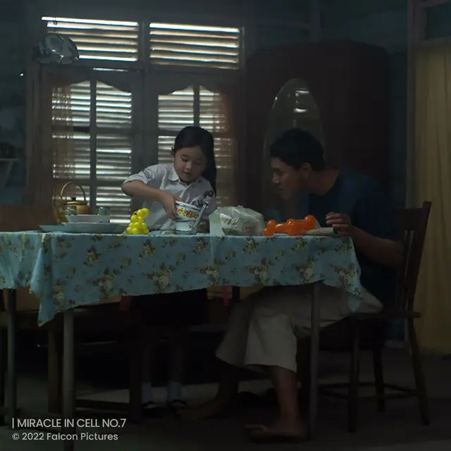Graciella Abigail sebagai Kartika dalam Miracle In Cell No. 7. (Foto: Dok. Falcon Pictures)