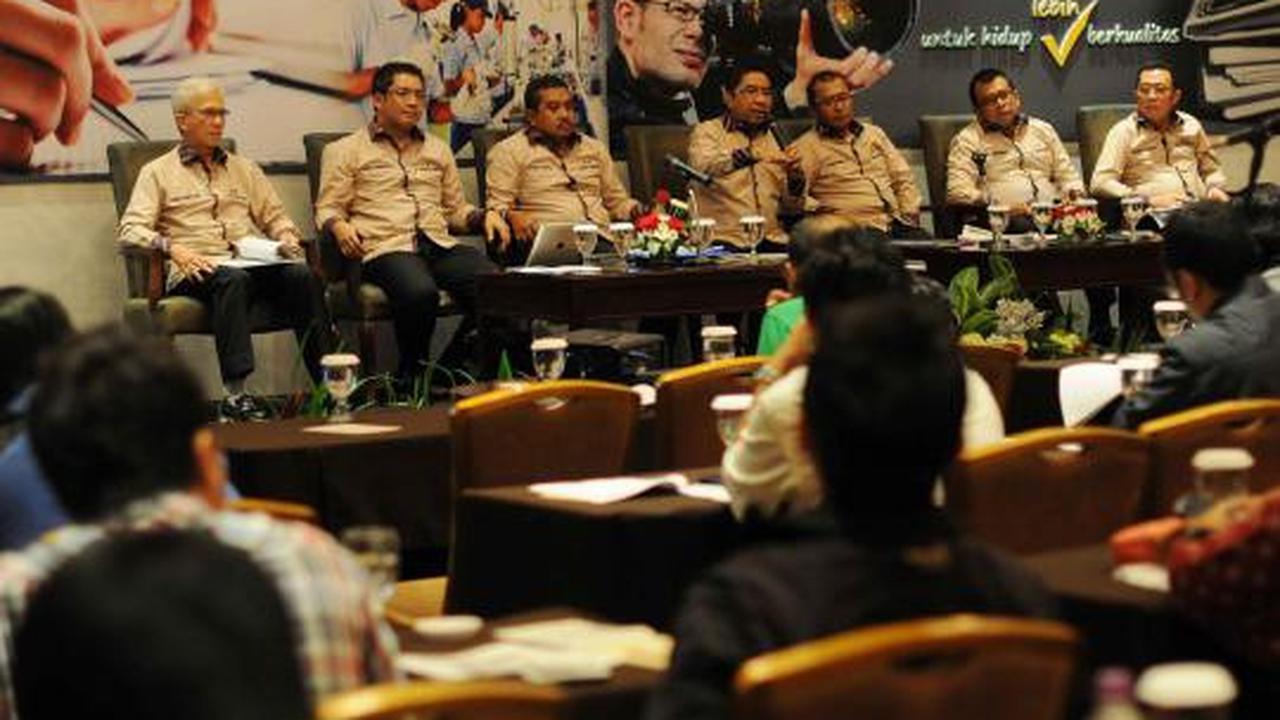Elvyn Masassya memaparkan kinerja Jamsostek di tahun 2012