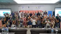 Kolaborasi Chandra Asri Group dan Kitaoneus.asia Beri Penyuluhan Pemilahan Sampah Bagi Penyandang Tuli (doc: Chandra Asri Group)