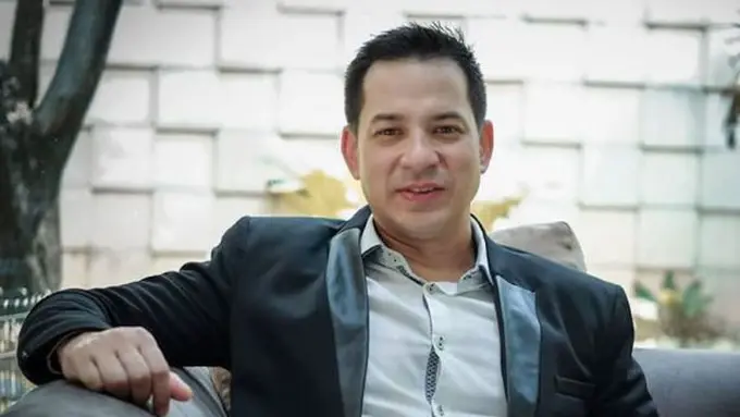 Ari Wibowo