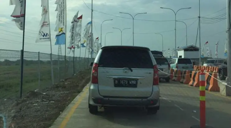 Kondisi jalan tol fungsional untuk jalur pemudik. (Renaldy)