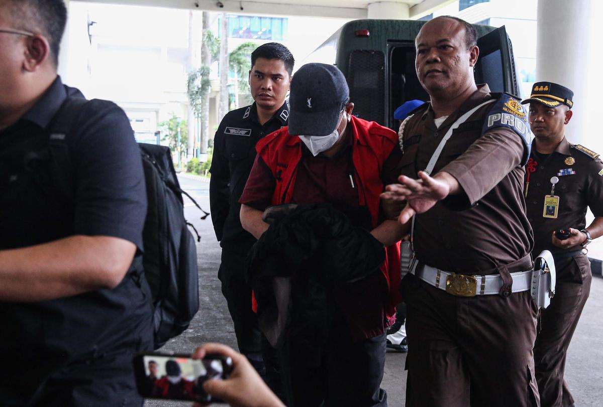 Hakim tersangka suap vonis bebas Ronald Tannur diperiksa Kejagung