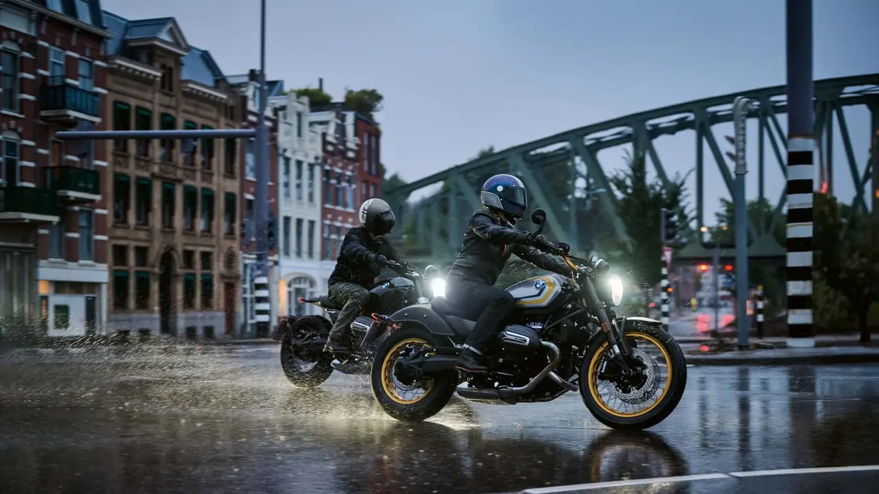 BMW R12 dan R12 nineT 2024