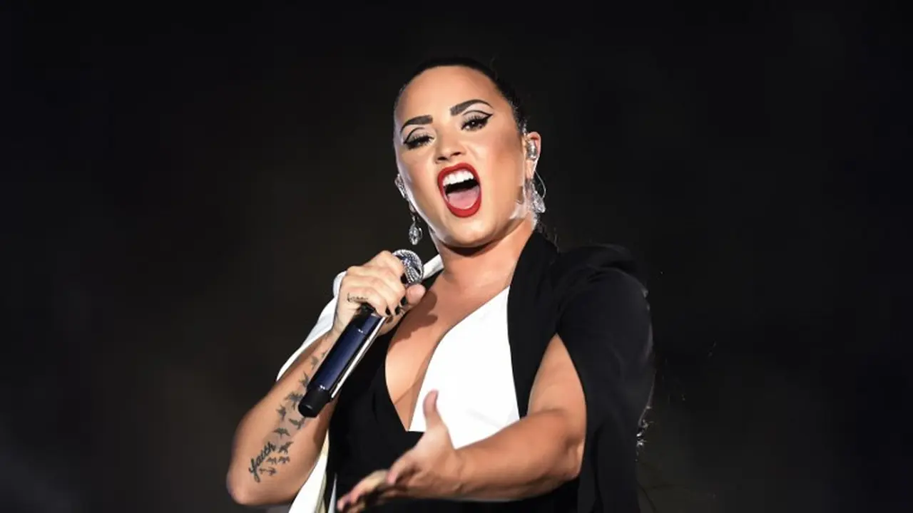 [Bintang] Demi Lovato