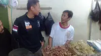 Agus Yudhoyono Belanja Makanan Favoritnya di Pasar Senen