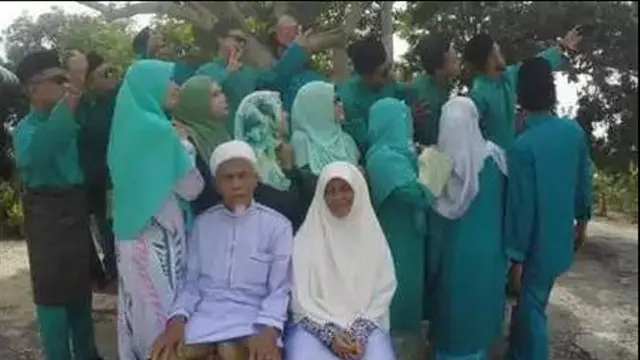 7 Momen Kocak Ini Bisa Terjadi Pas Foto Bareng