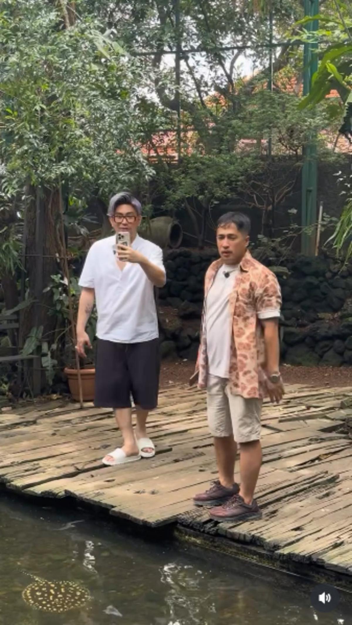 7 Potret Rumah Irfan Hakim dengan Taman yang Asri, Dipenuhi Koleksi Hewan Kesayangannya