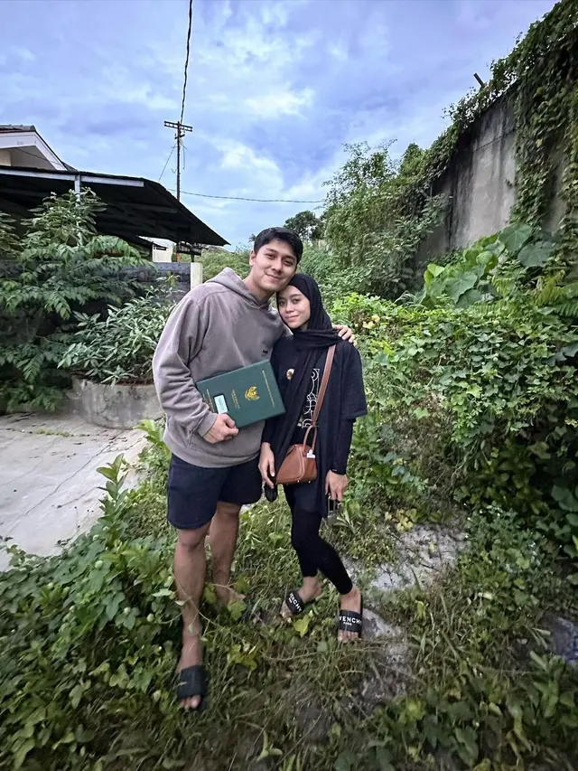 Rizky Billar dan Lesti Kejora.