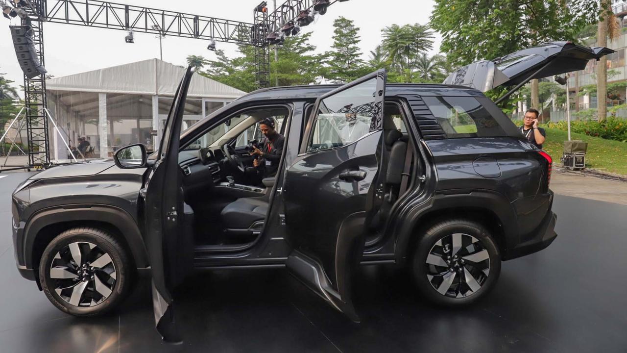 FOTO: Mitsubishi Destinator Resmi Dirilis, SUV Keluarga dengan Mesin 1.5L Turbo