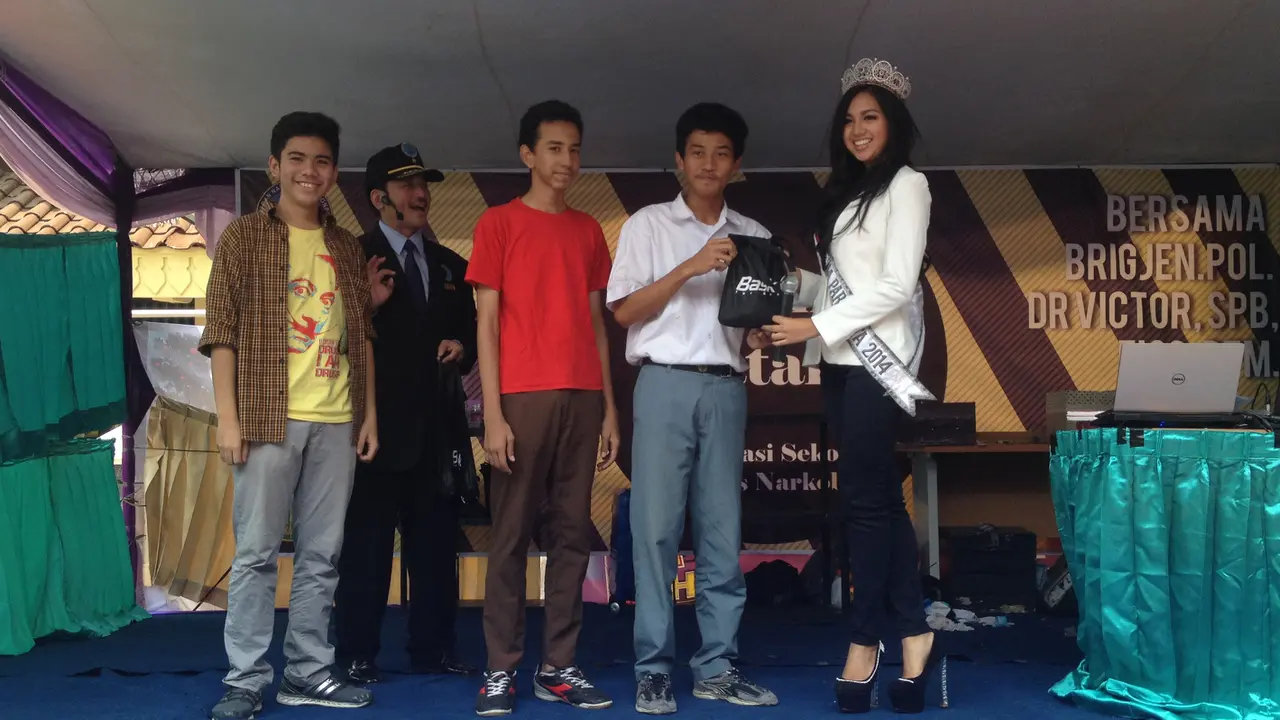 Puteri Pariwisata 2014 Deklarasi Sekolah Bebas Narkoba