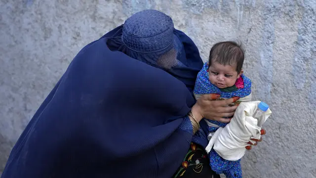 Potret Perempuan Afghanistan di Tengah Aturan Wajib Burqa