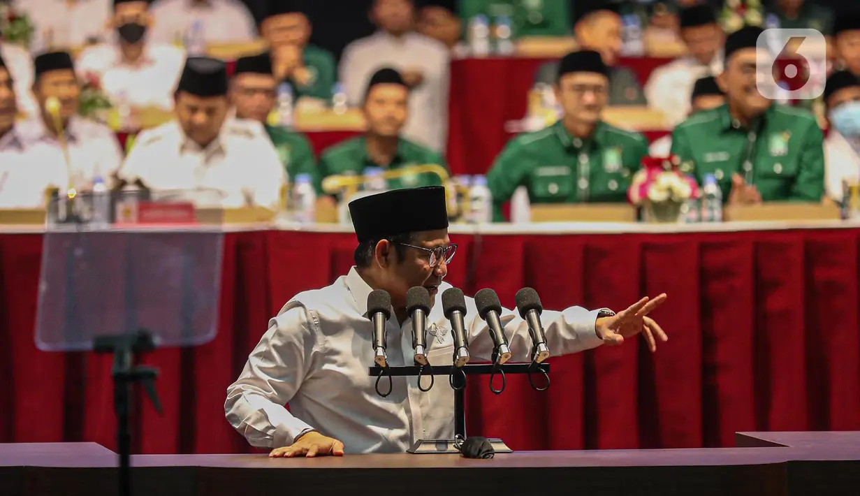 Ketua Partai Kebangkitan Bangsa (PKB), Muhaimin Iskandar menyampaikan pidato kebangsaan saat deklarasi koalisi antara Partai Gerindra dan Partai Kebangkitan Bangsa (PKB) dalam Rapimnas Gerindra di SICC, Sentul, Kabupaten Bogor, Jawa Barat, Sabtu (13/8/2022). Partai Gerindra dan PKB secara resmi menyatakan berkoalisi untuk pemilu 2024. (Liputan6.com/Faizal Fanani)