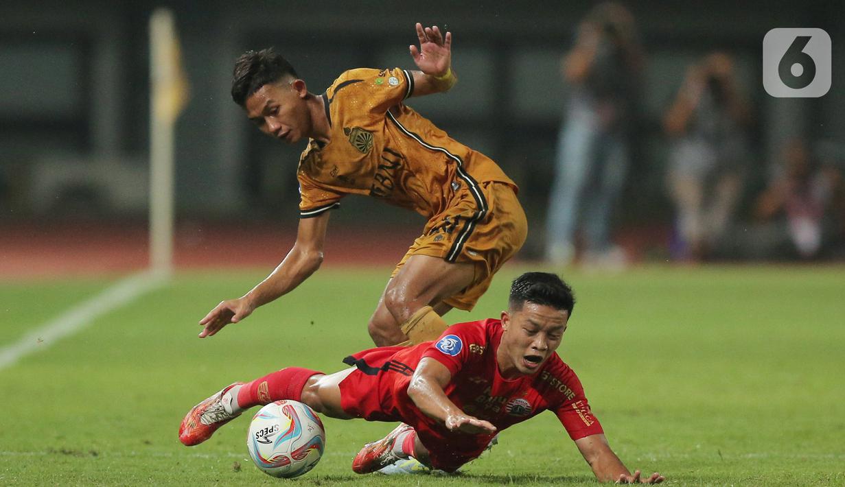 Hasil itu membuat Persija mengemas 27 angka dari 20 laga dan mereka menempati peringkat sembilan. (Bola.com/M. Iqbal Ichsan)